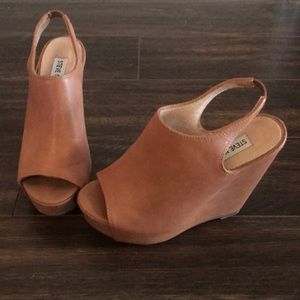 Steve Madden Platform Wedge